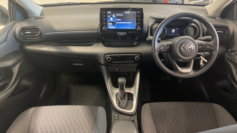 Toyota Yaris 1.5 Hybrid Design 5dr CVT Hybrid Hatchback